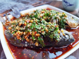凉拌鲫鱼 