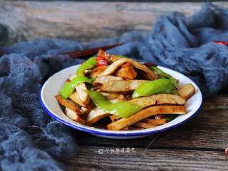 青椒炒豆干 